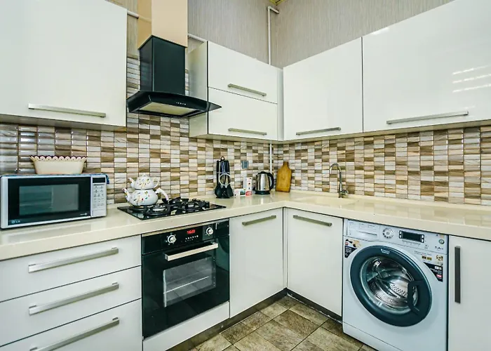 Azneft Square Deluxe Apartment
